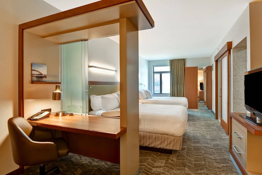 Springhill Suites by Marriott Midtown Cincinnati 40/52