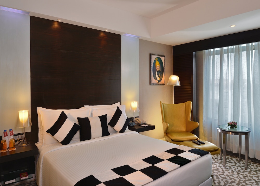 Suite, Queen Bed