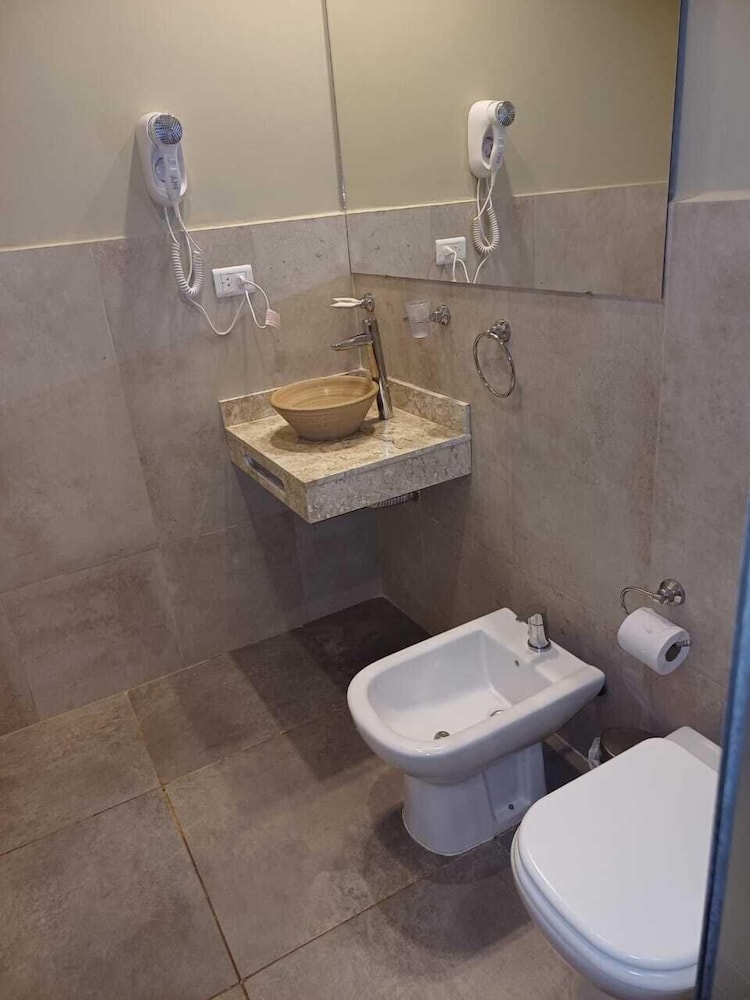 غرفة قياسية ثلاثية بثلاثة أسرّة، Pirayu Hotel Resort 5/6