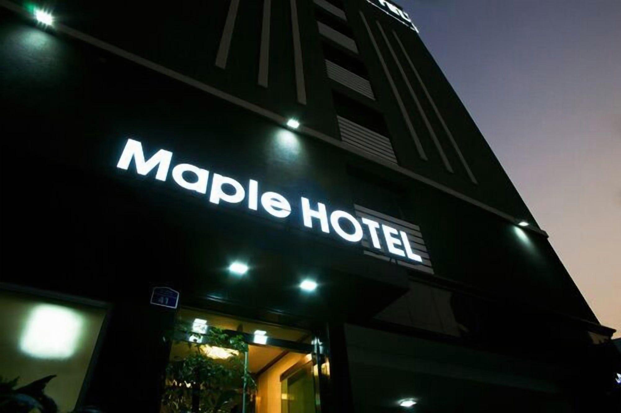Hotel Maple 5/27
