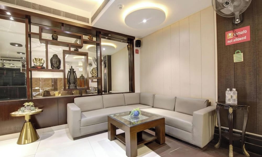 AIRPORT HOTEL DELHI 37 54/64