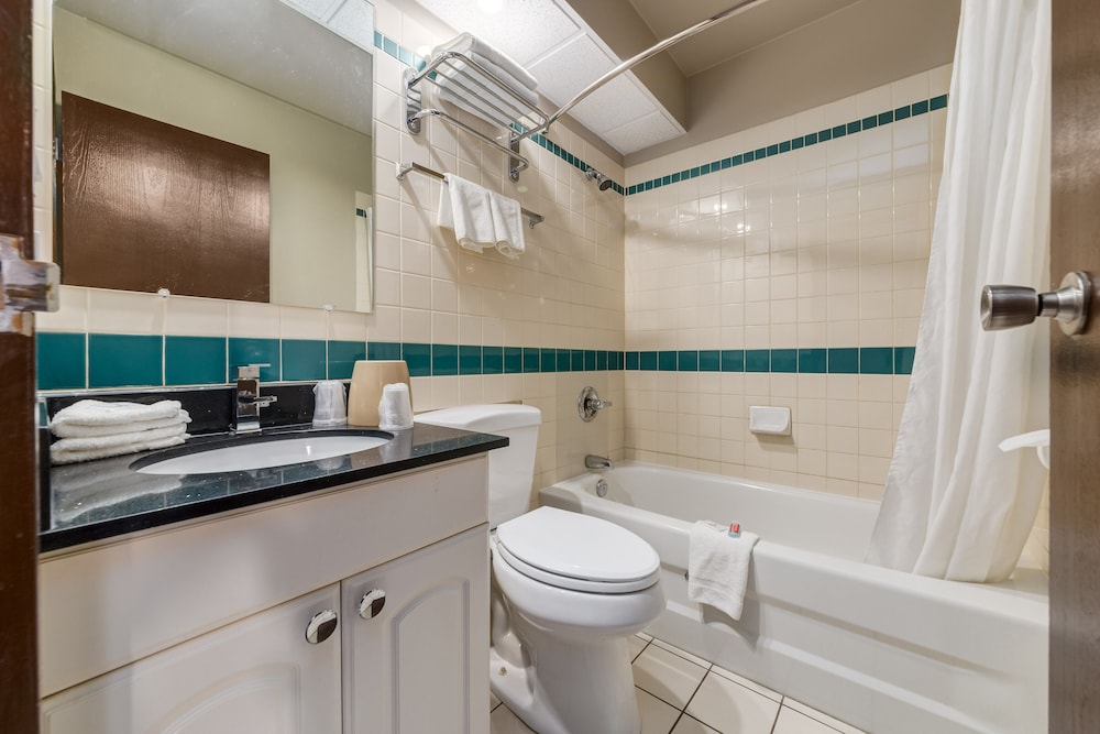 Airport Travellers Inn 50/51