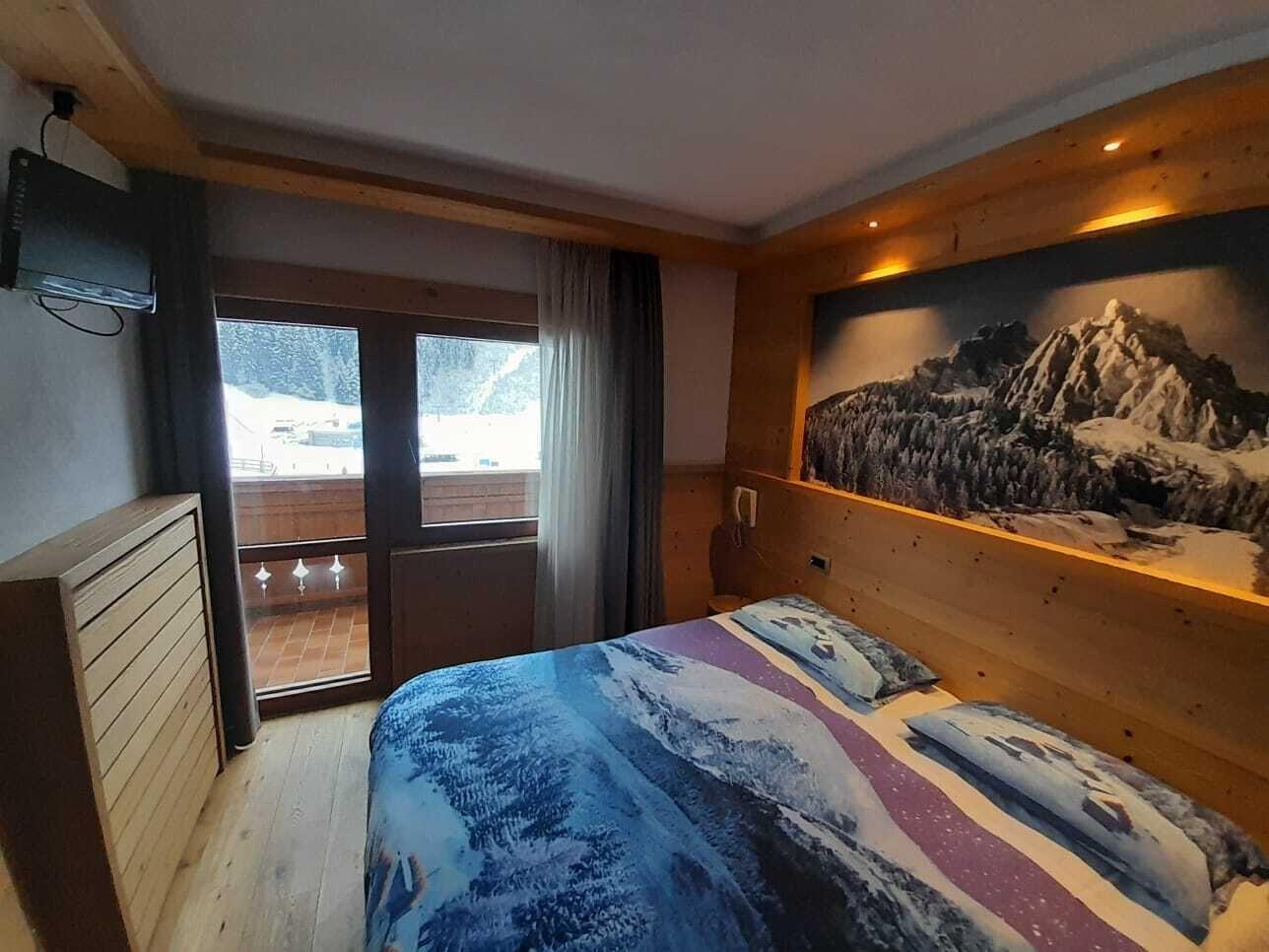 Hotel Serena - Tre Cime Views 9/24