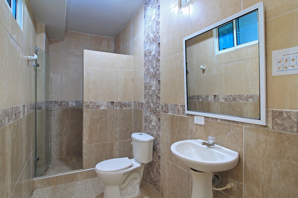 Hotel Abi Inn By GEH Suites 41/42