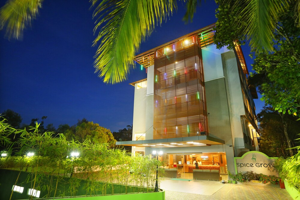 SPICE GROVE HOTELS AND RESORTS 2/39