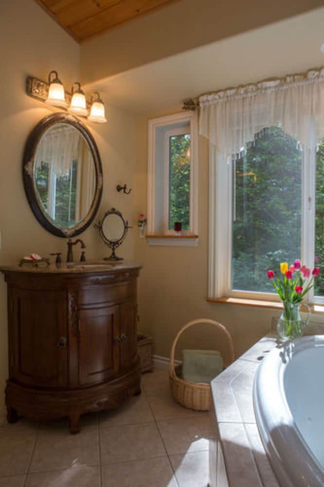 A Hidden Haven & Water Garden Cottages 2/48
