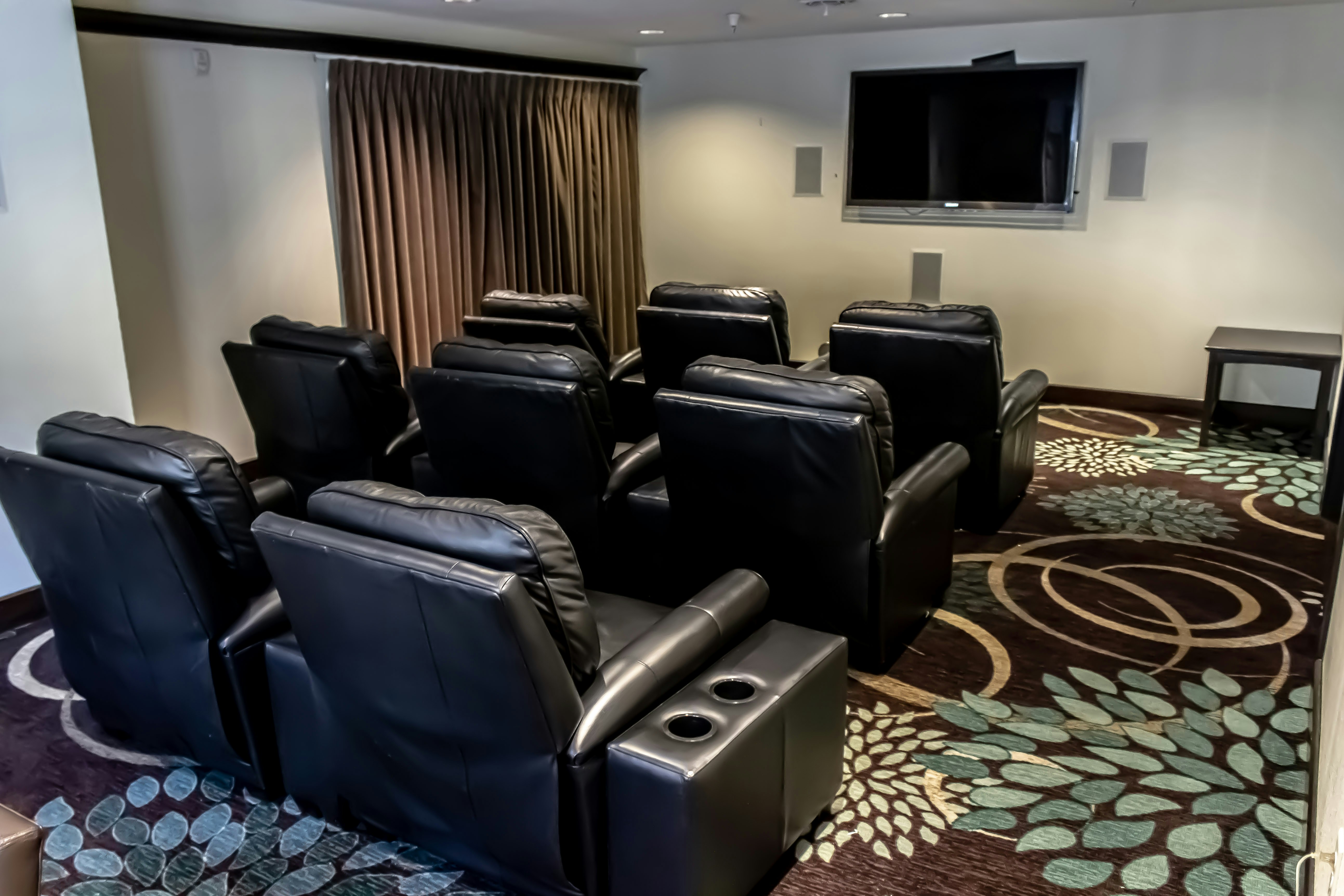 Staybridge Suites Minot 56/62