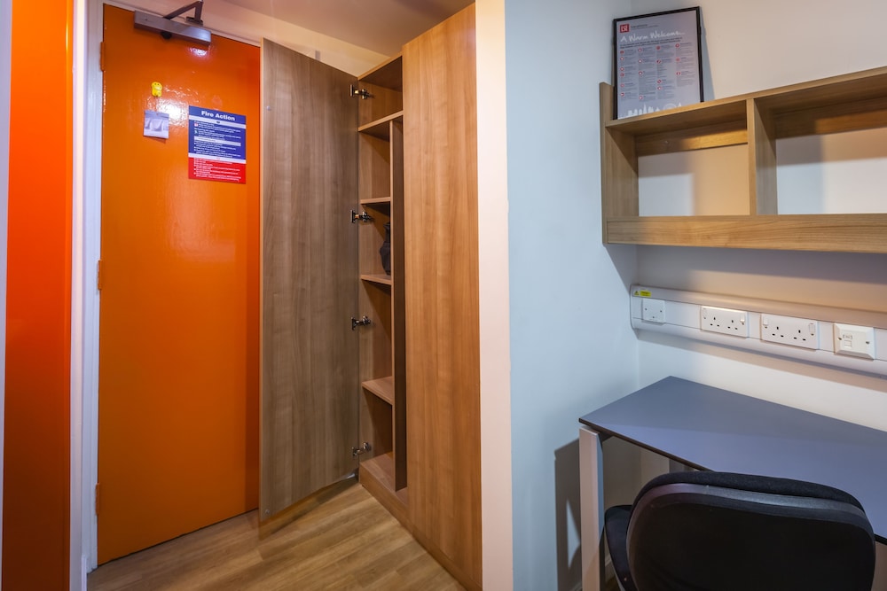 LSE HIGH HOLBORN 41/45