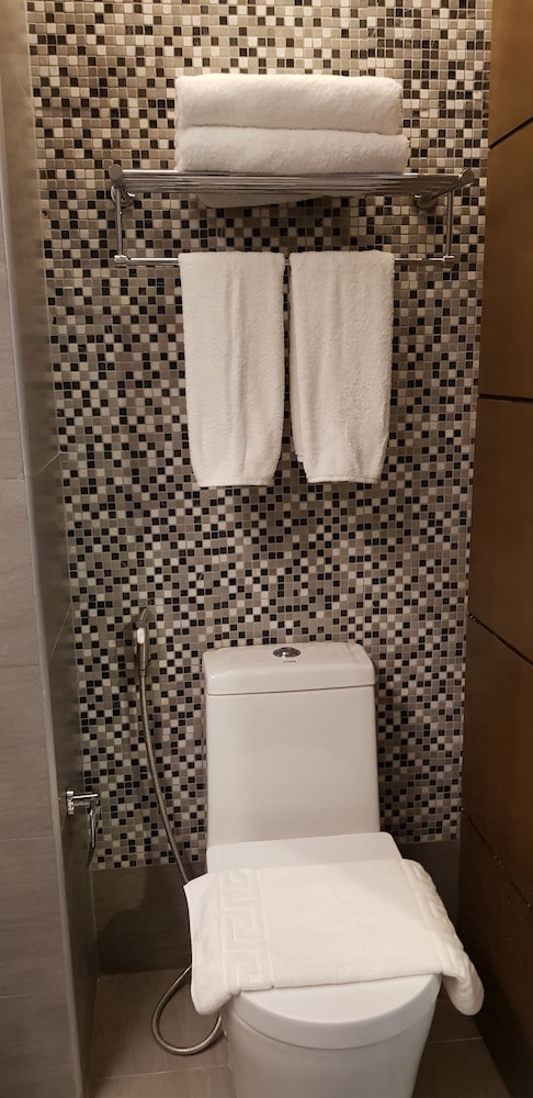 One Central Hotel 41/41