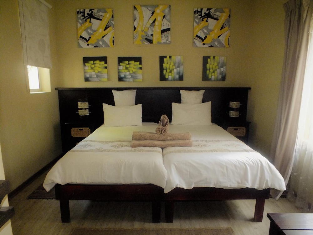 Uzuri Guesthouse 10/47