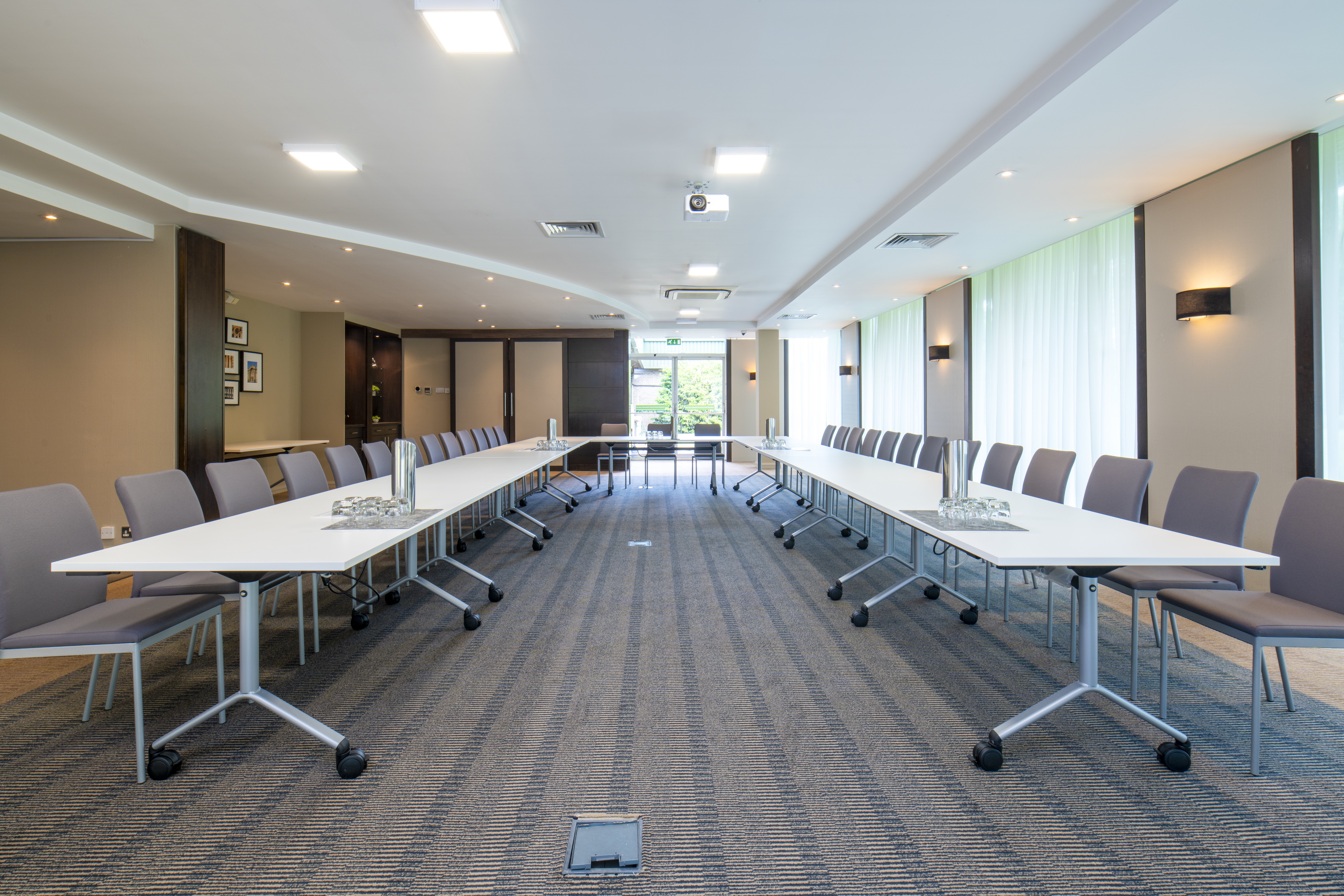 HOLIDAY INN BRISTOL FILTON 21/50