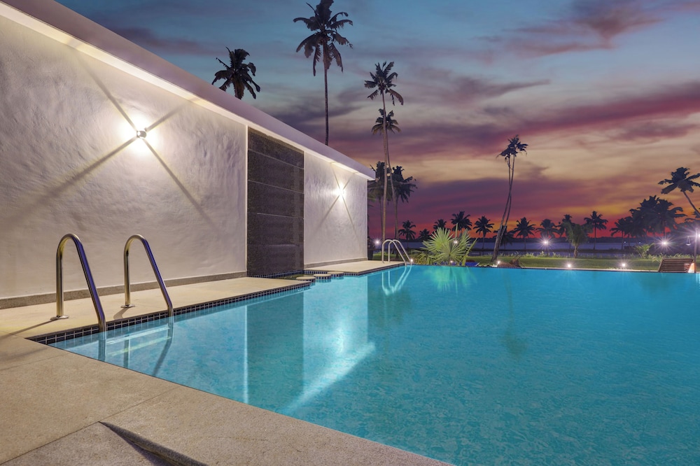 Club Mahindra Arookutty 33/47