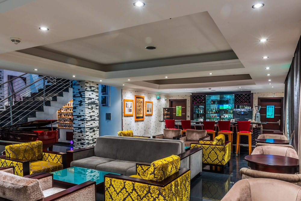 Protea Hotel By Marriott Lagos Kuramo Waters 45/71