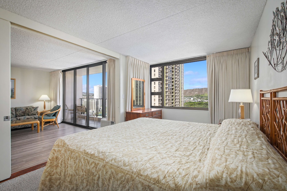 1 BEDROOM, SUPERIOR