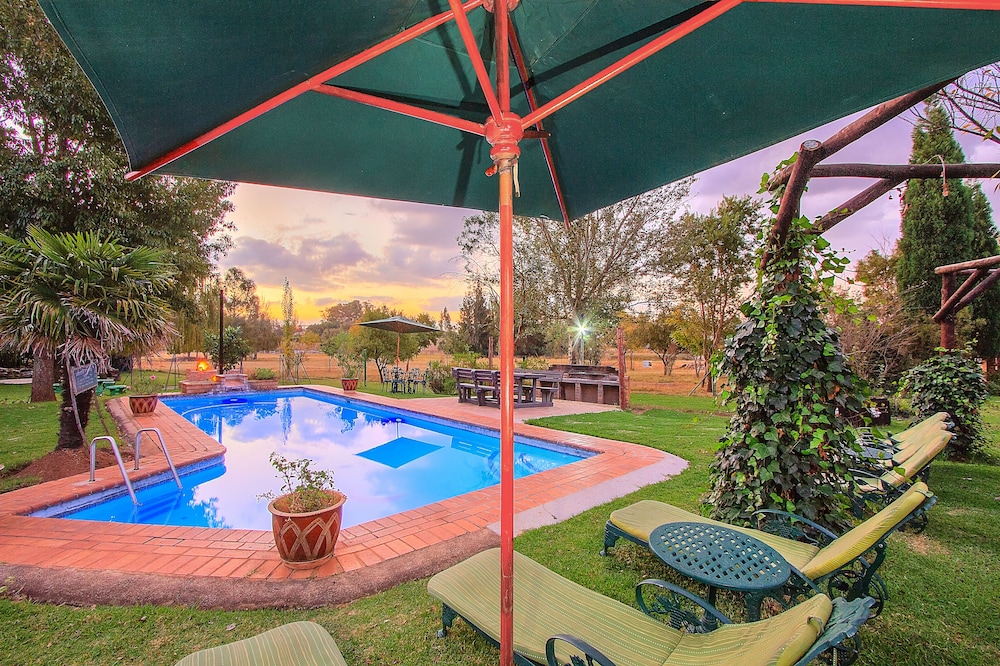 Airport Game Lodge 55/81