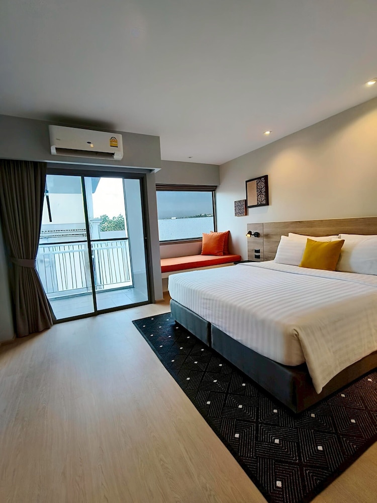 Beehive Boutique Hotel Phuket 12/50