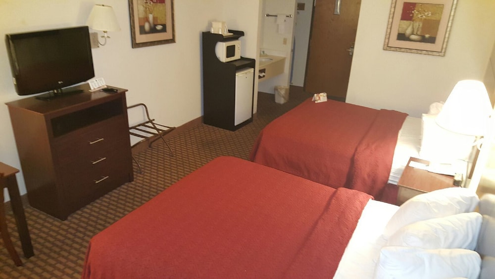 Quality Inn Elyria 30/35