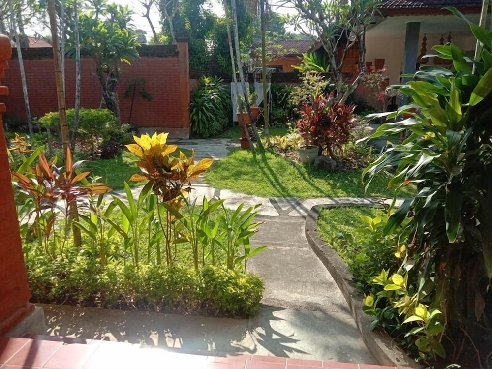 Ramayana Hotel Sanur 31/34