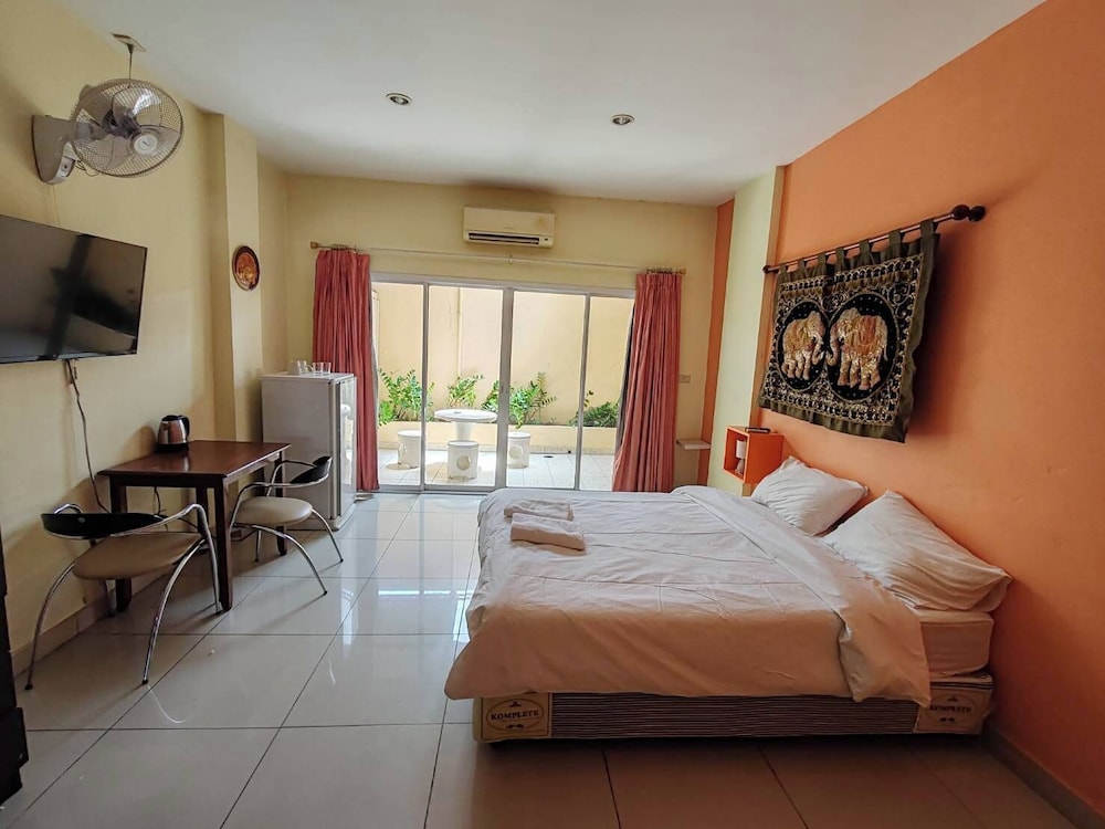 Jomtien Hostel 28/68