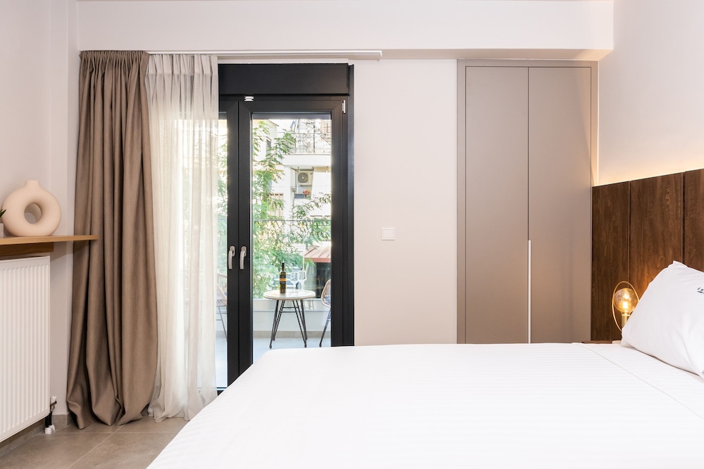 Empress Luxury Residences 13/36