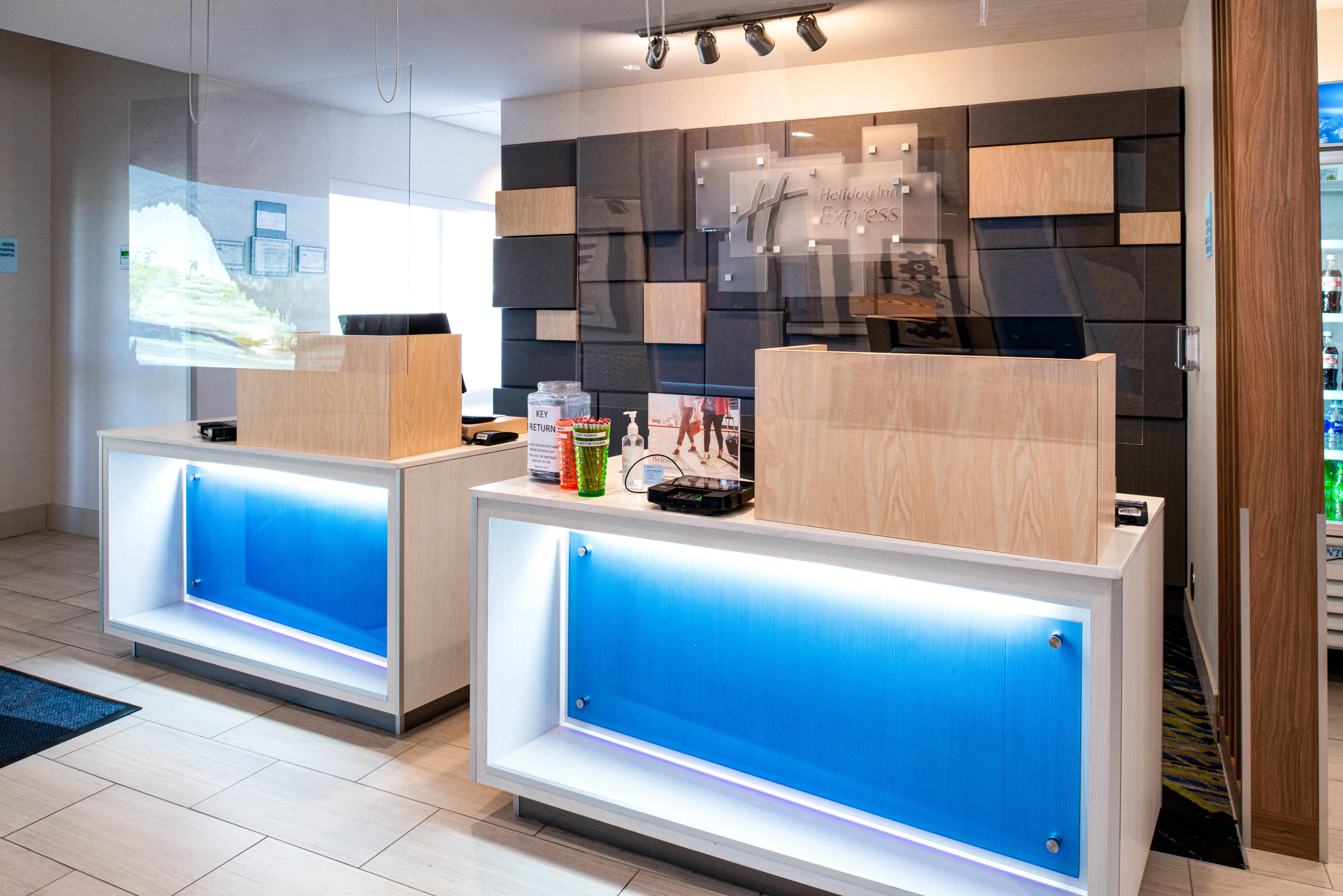 Holiday Inn Express & Suites Elko 1/10