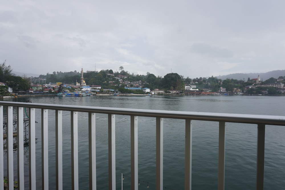 Siantar Hotel Parapat 3/44