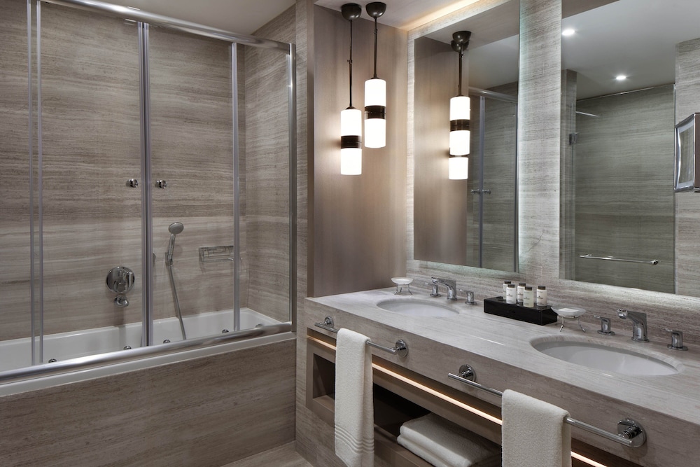 Sheraton Istanbul City Center 14/65