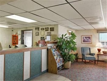 Sunset Inn & Suites - Lincoln Airport 2/15