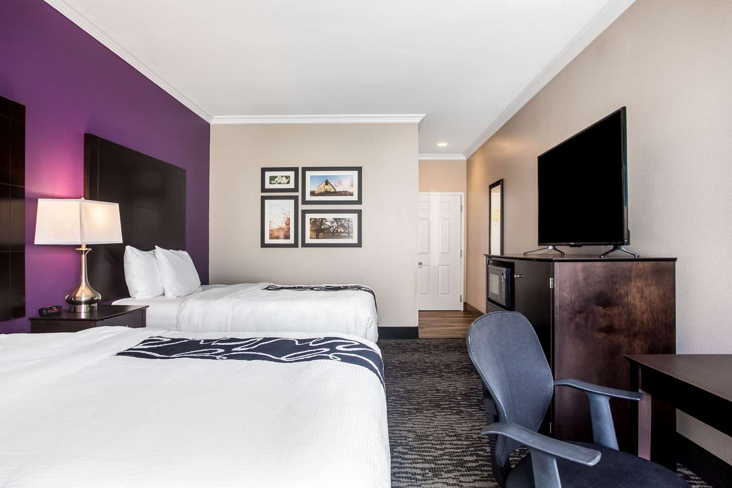 La Quinta Inn And Suites By Wyndham Columbus Tx 16/60