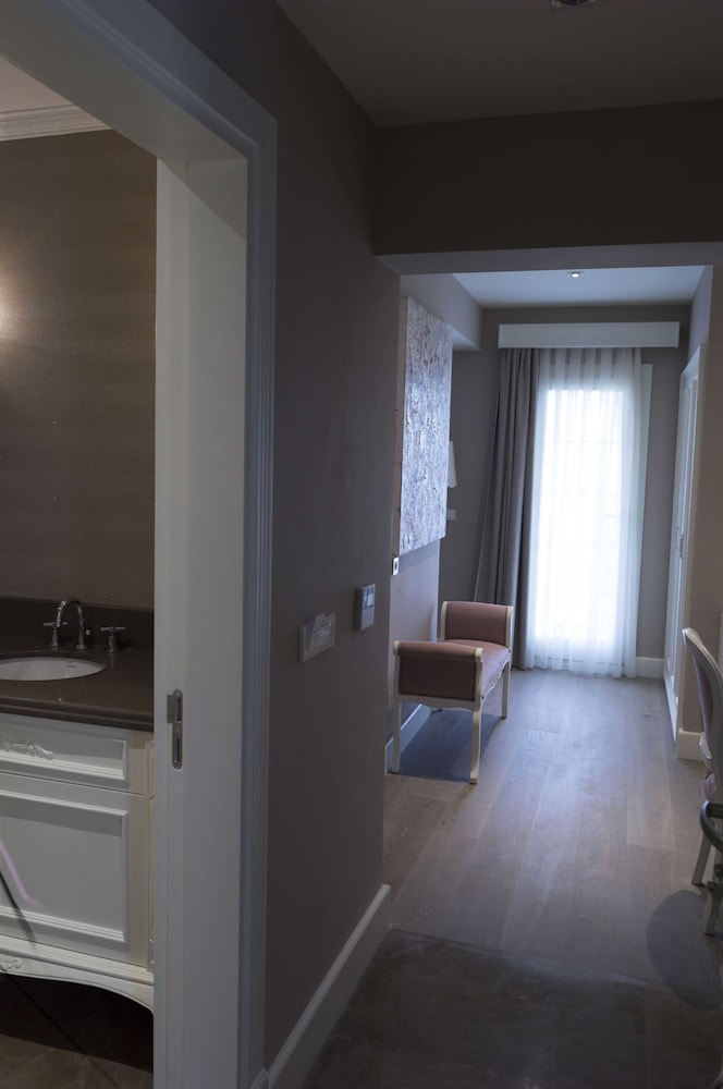 Ena Boutique Hotel 22/50