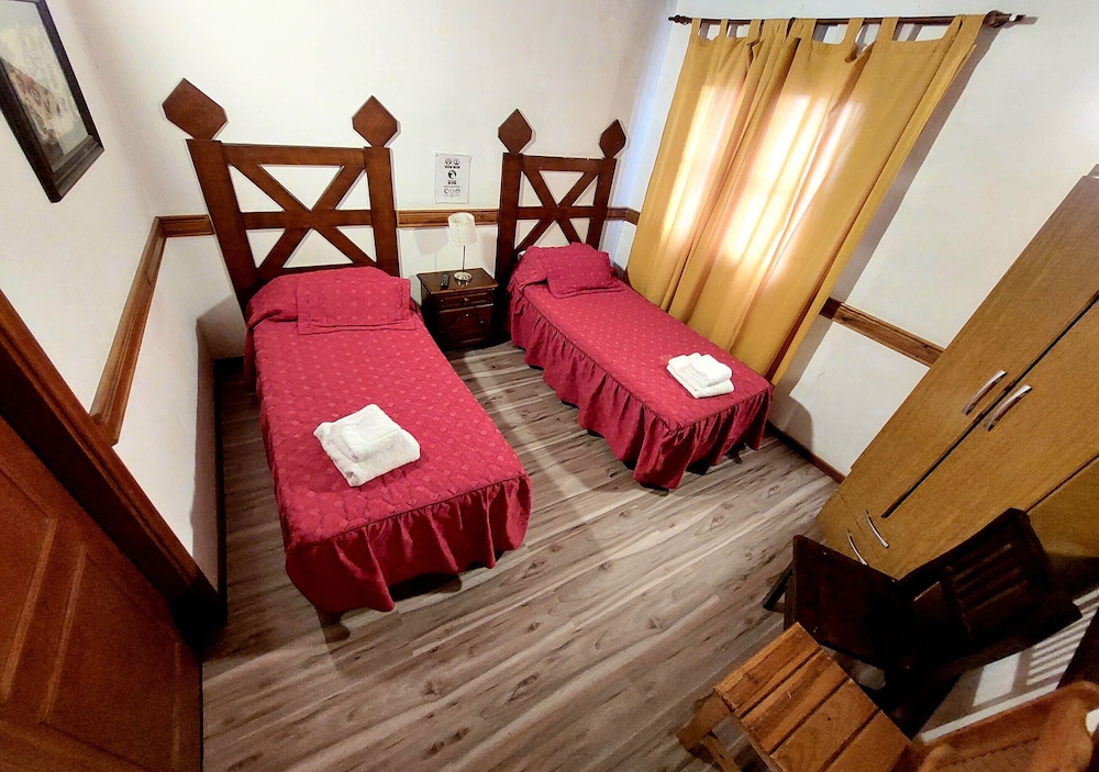 Hosteria Austral 12/47