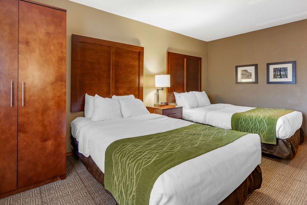 Comfort Inn Rhinelander 9/30