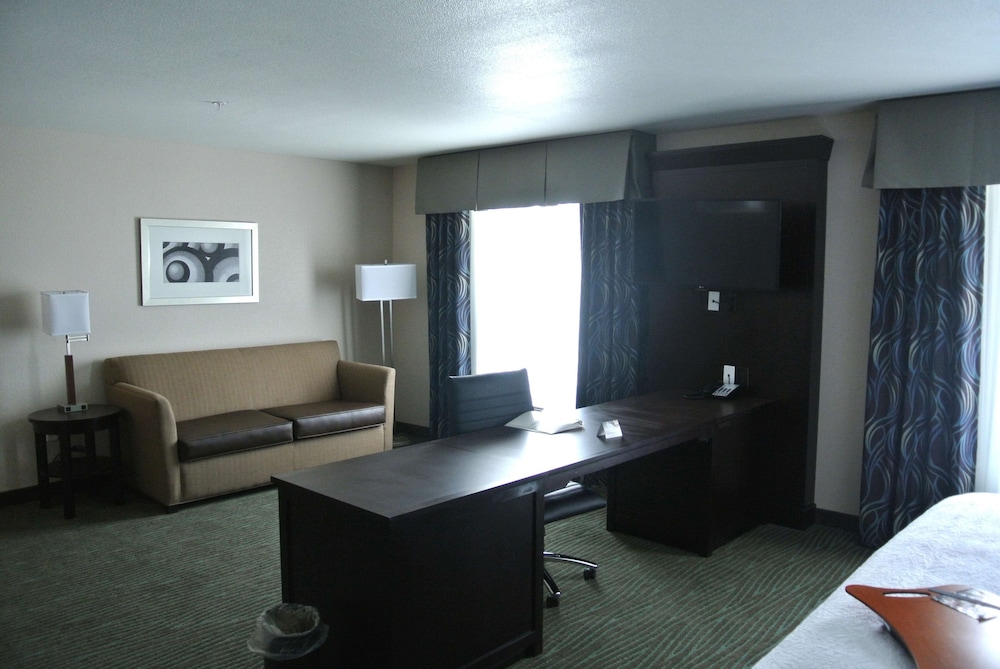 Hampton Inn Carrizo Springs 27/47