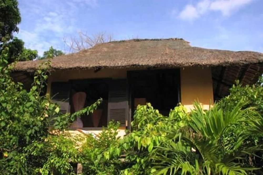 Whale Island Resort 4/68