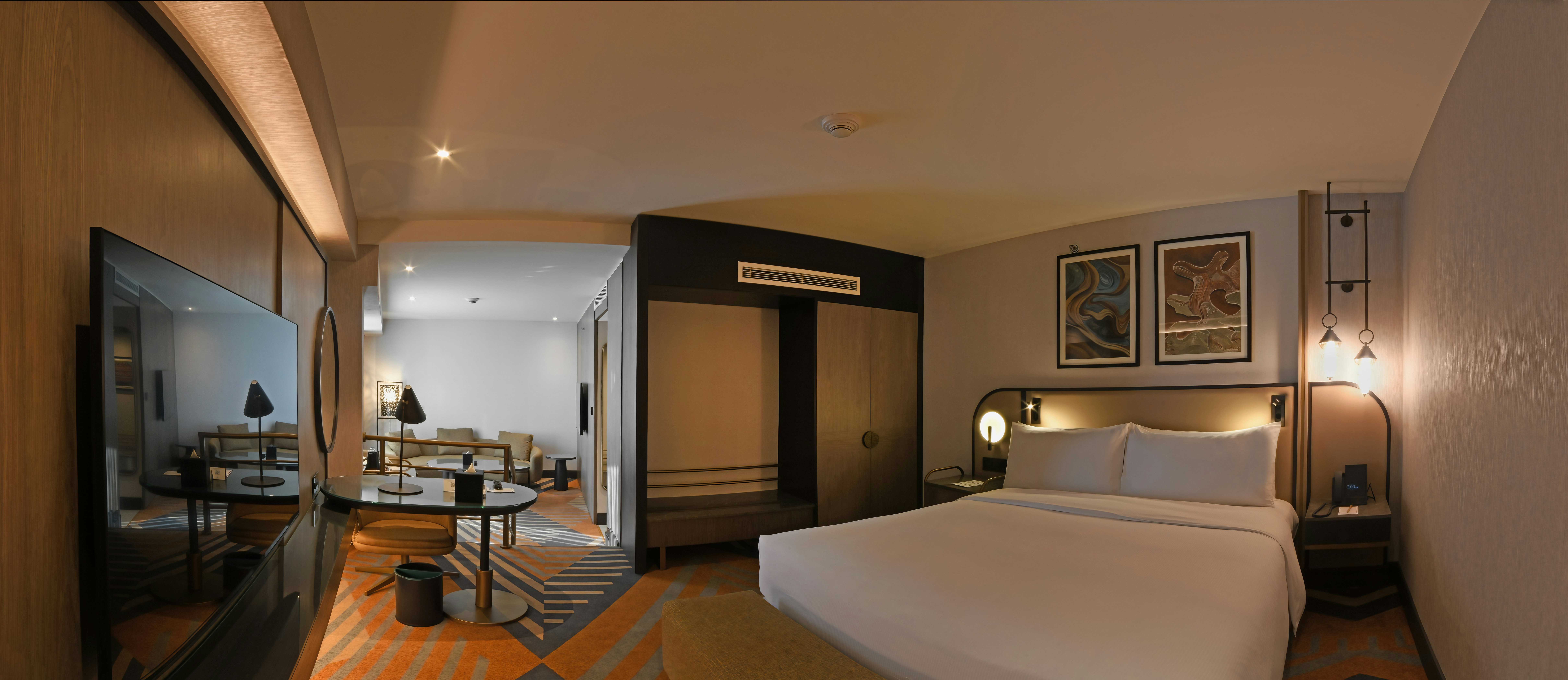 PREMIUM, SUITE, KING BED