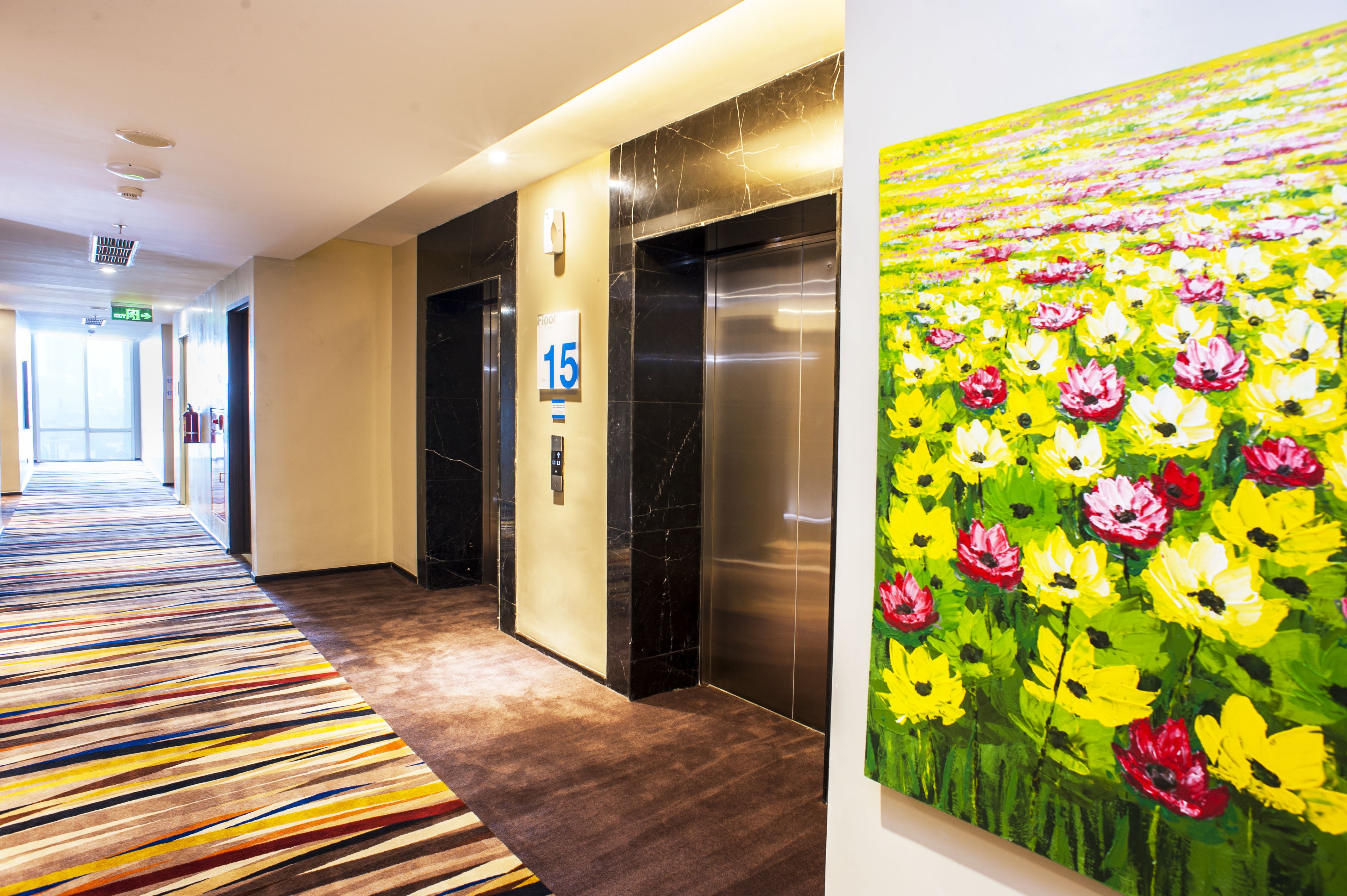 Holiday Inn Express Surabaya Centerpoint by Ihg 5/81