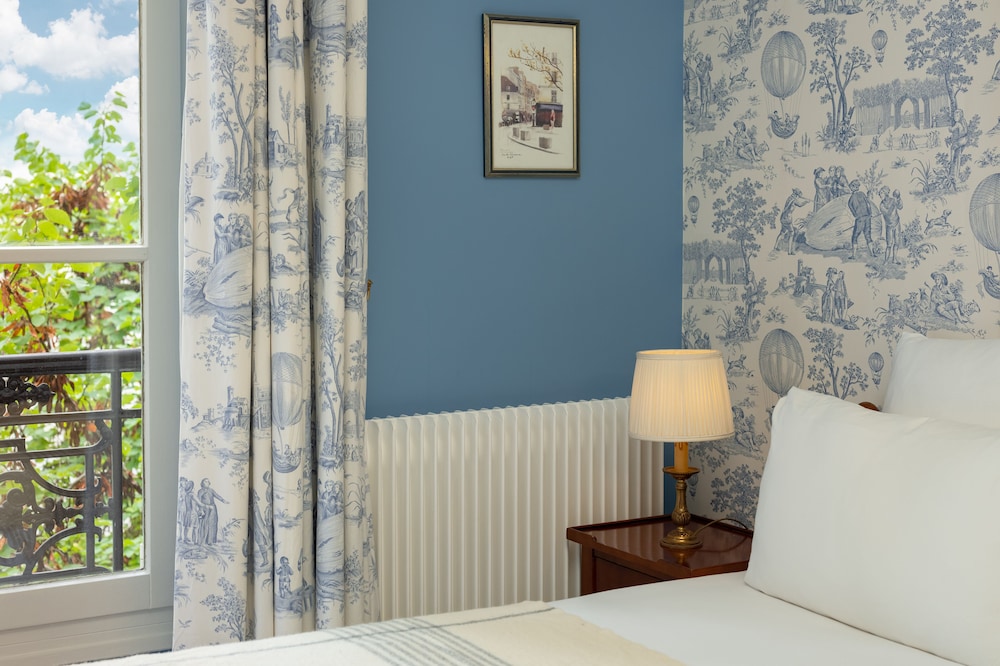 Hotel des Grandes Ecoles 29/49