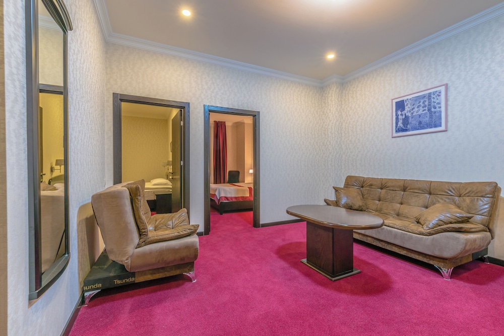 Kopala Tskneti Hotel 27/50