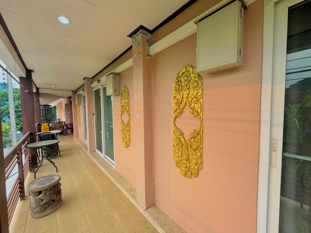 Baan Baramee Guesthouse 10/50