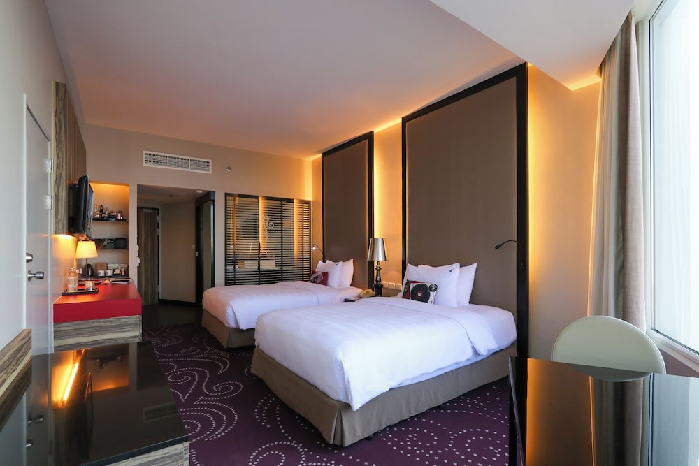 غرفة ديلوكس بسرير كينج بإطلالة على البحر، Hard Rock Hotel Pattaya 7/10
