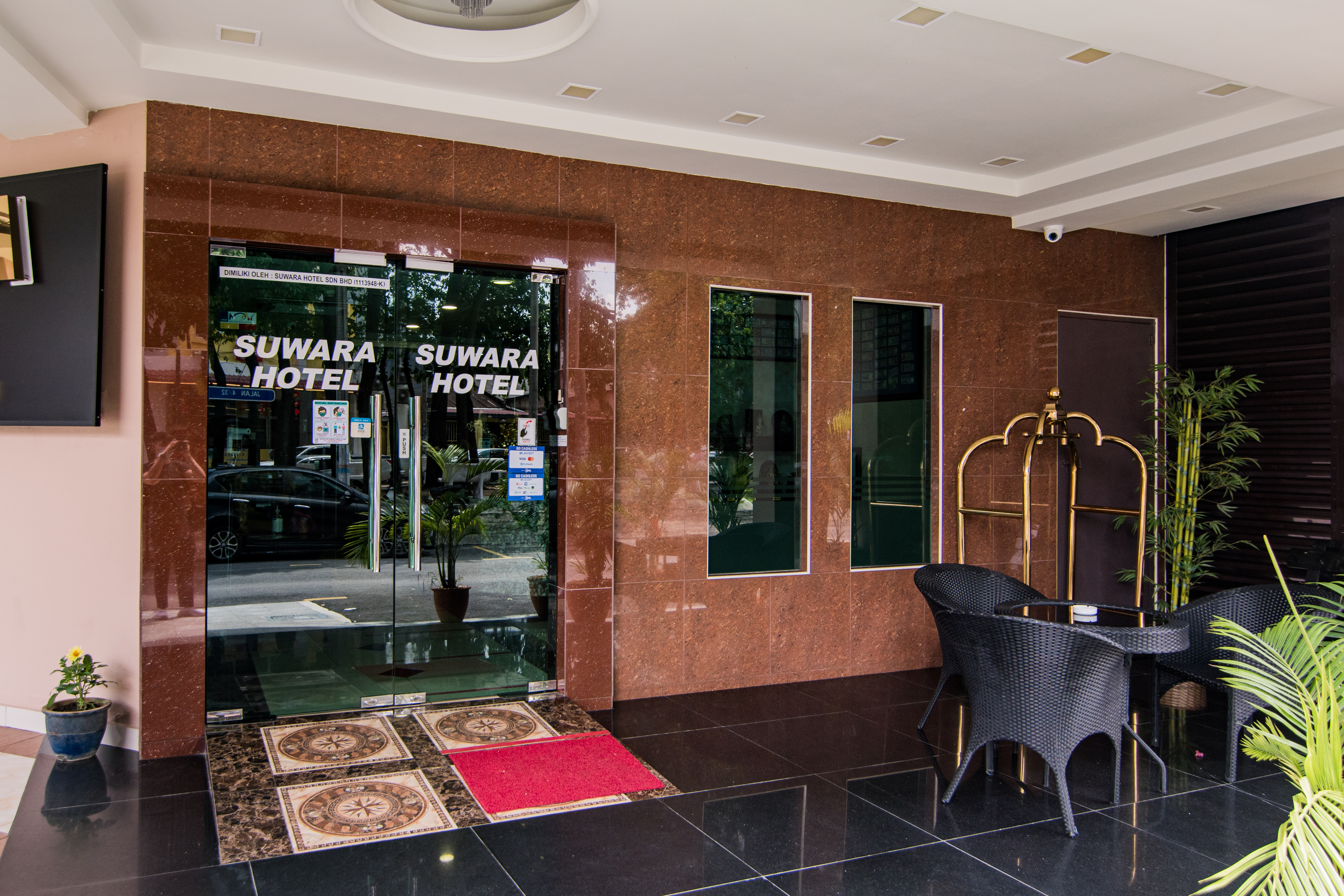 Suwara Hotel 6/36
