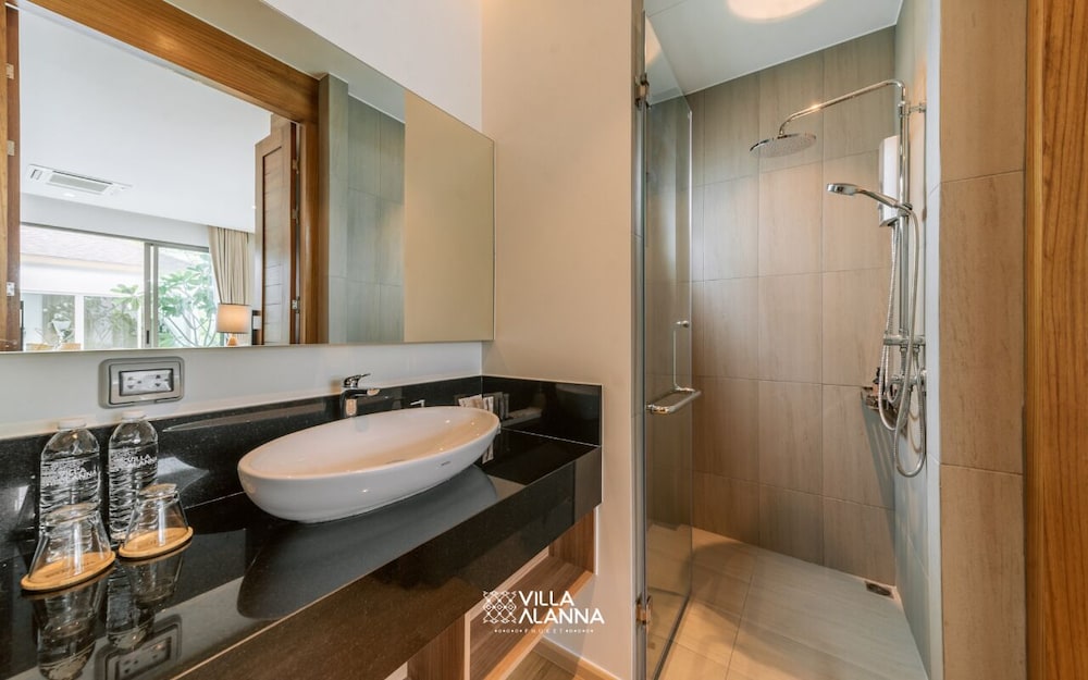 Villa Alanna Phuket 57/58