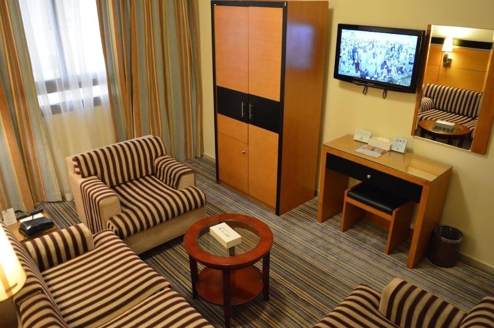 الإيمان طيبة(Kingsgate Hotel Durrat) 30/40