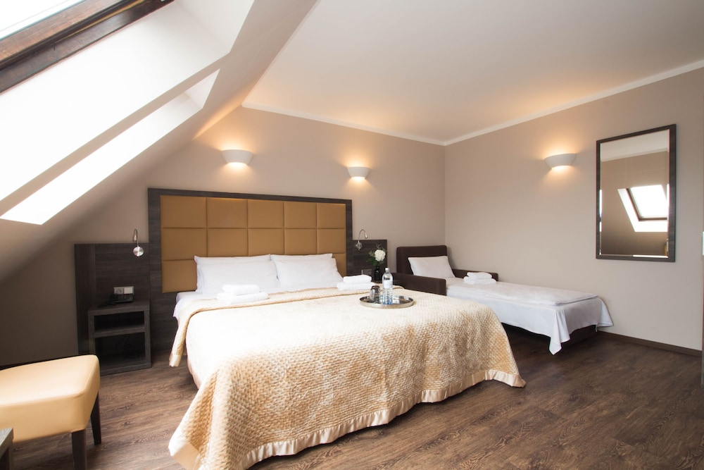 Room at Hotel Delta am Potsdamer Platz, BERLIN