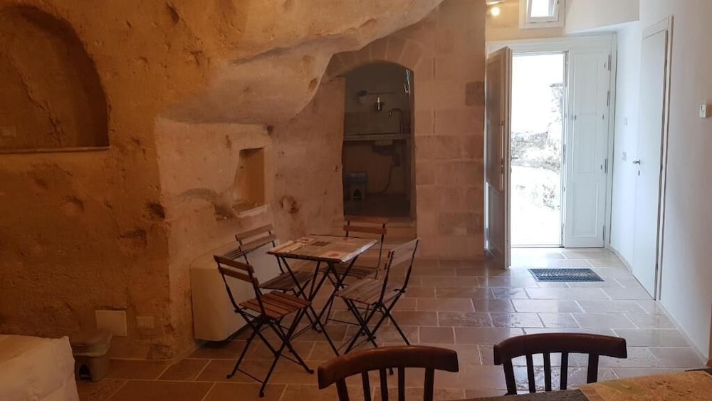 Cinque Elementi Sassi Matera 24/50