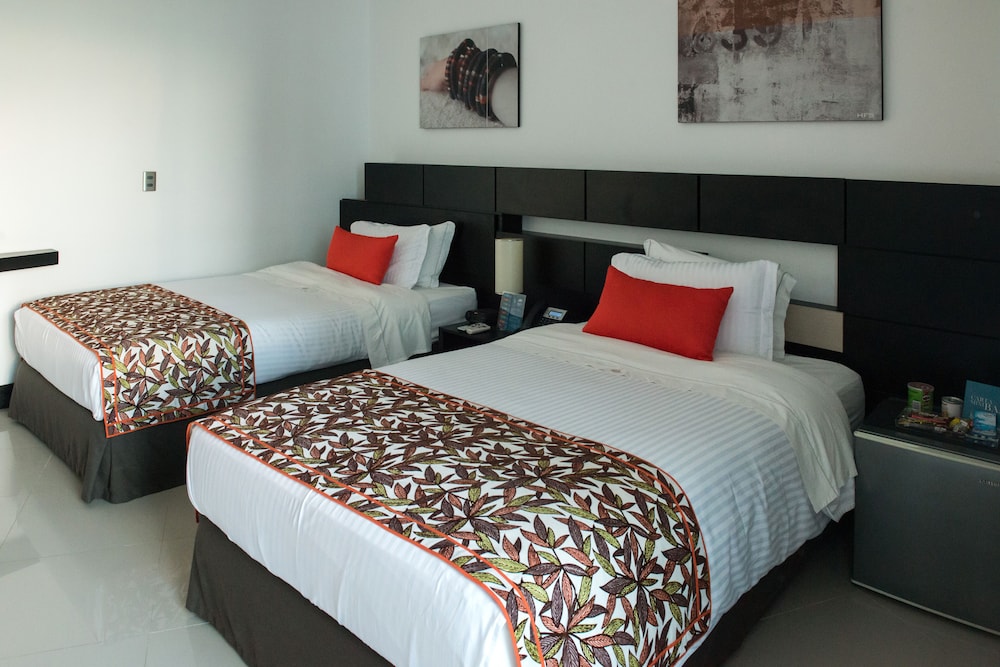 Hotel Florida Sinu 30/65
