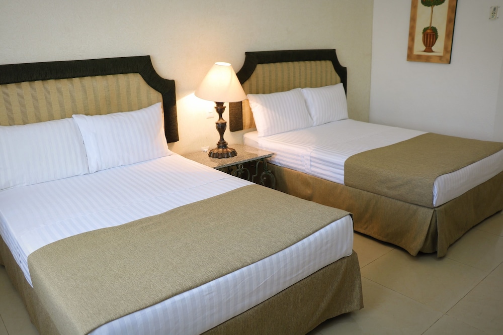 Hotel Zar Colima 16/48