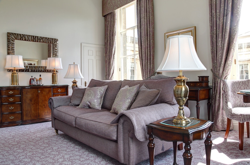 Macdonald Bath Spa Hotel 49/69