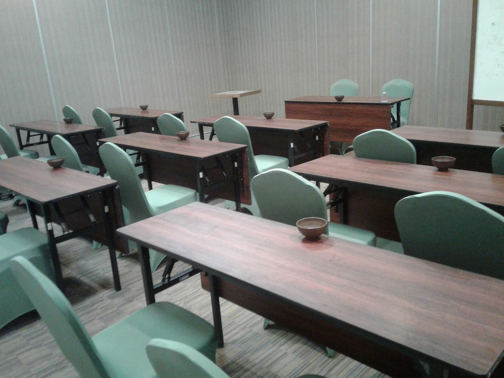Opi Indah Hotel 34/52