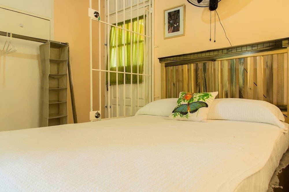 The Grand Sinopia Inn Portland 4/50